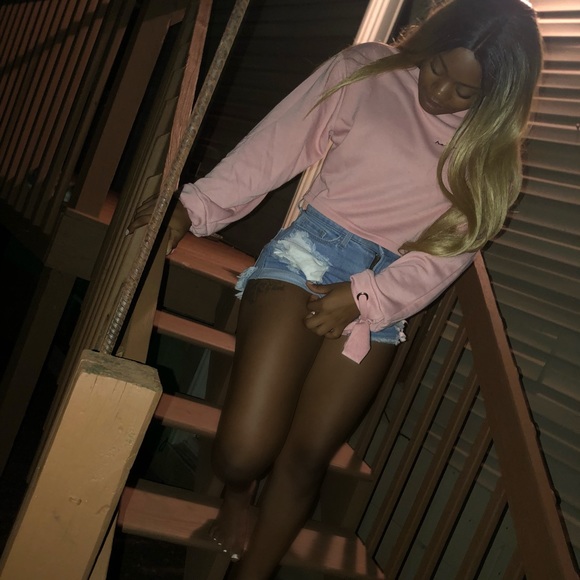 Pink crop sweater - Picture 2 of 2